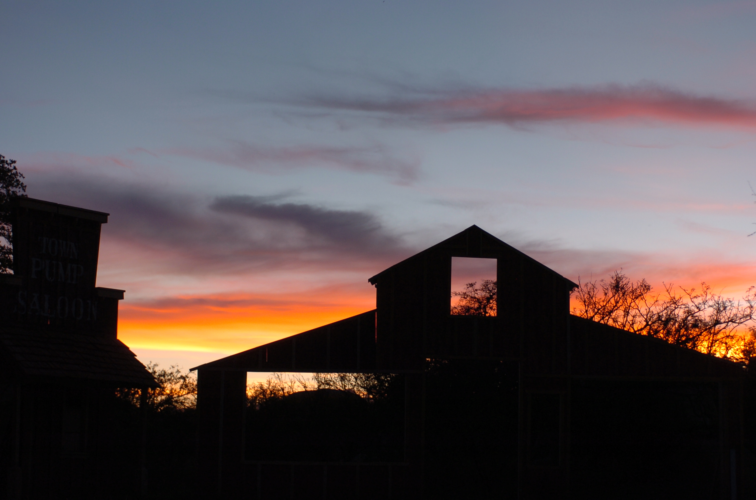 sunset-facade height=